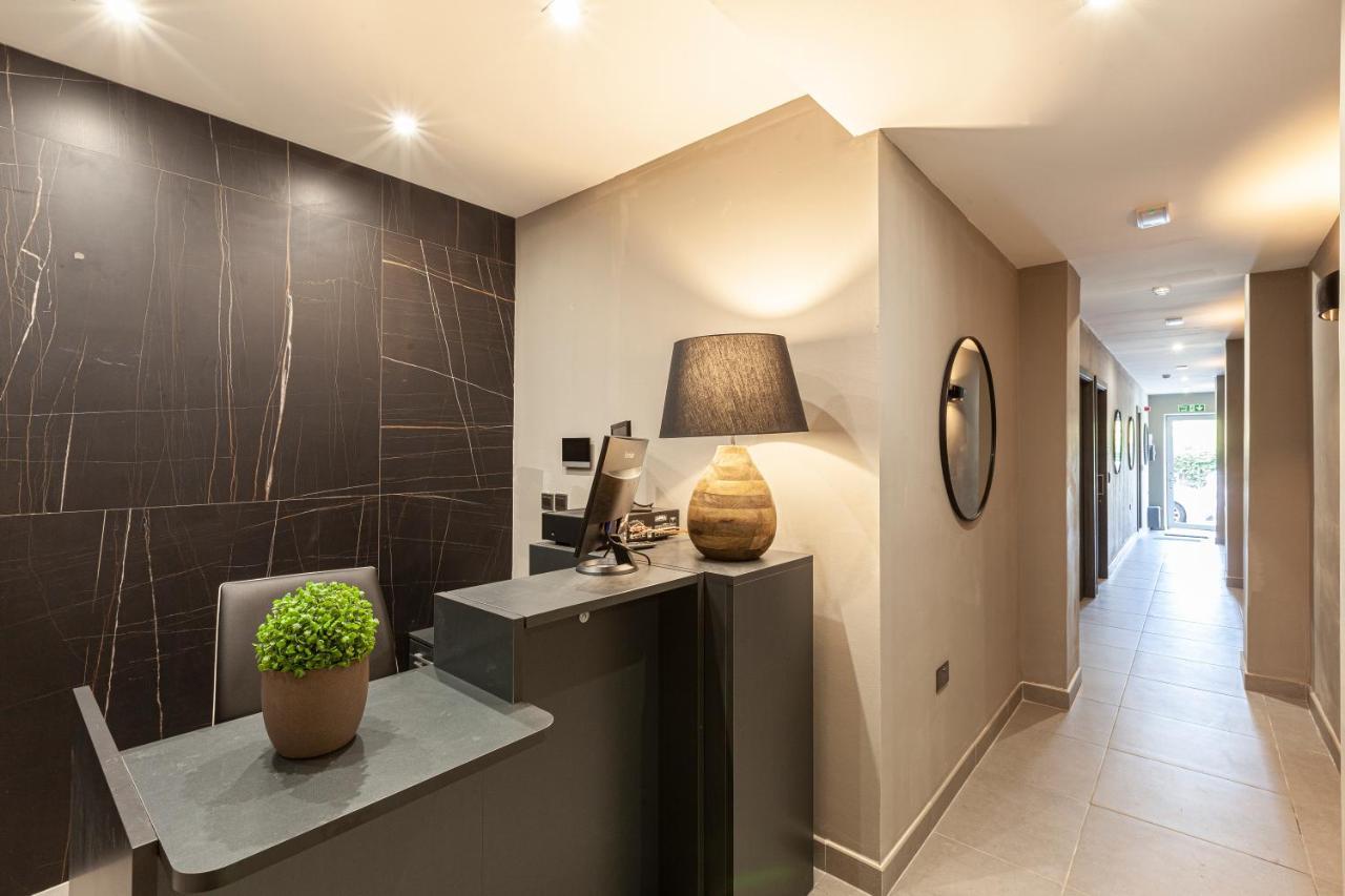 Charming,Comfortable And Centrally Located Group Accomodation Gzira Exterior photo