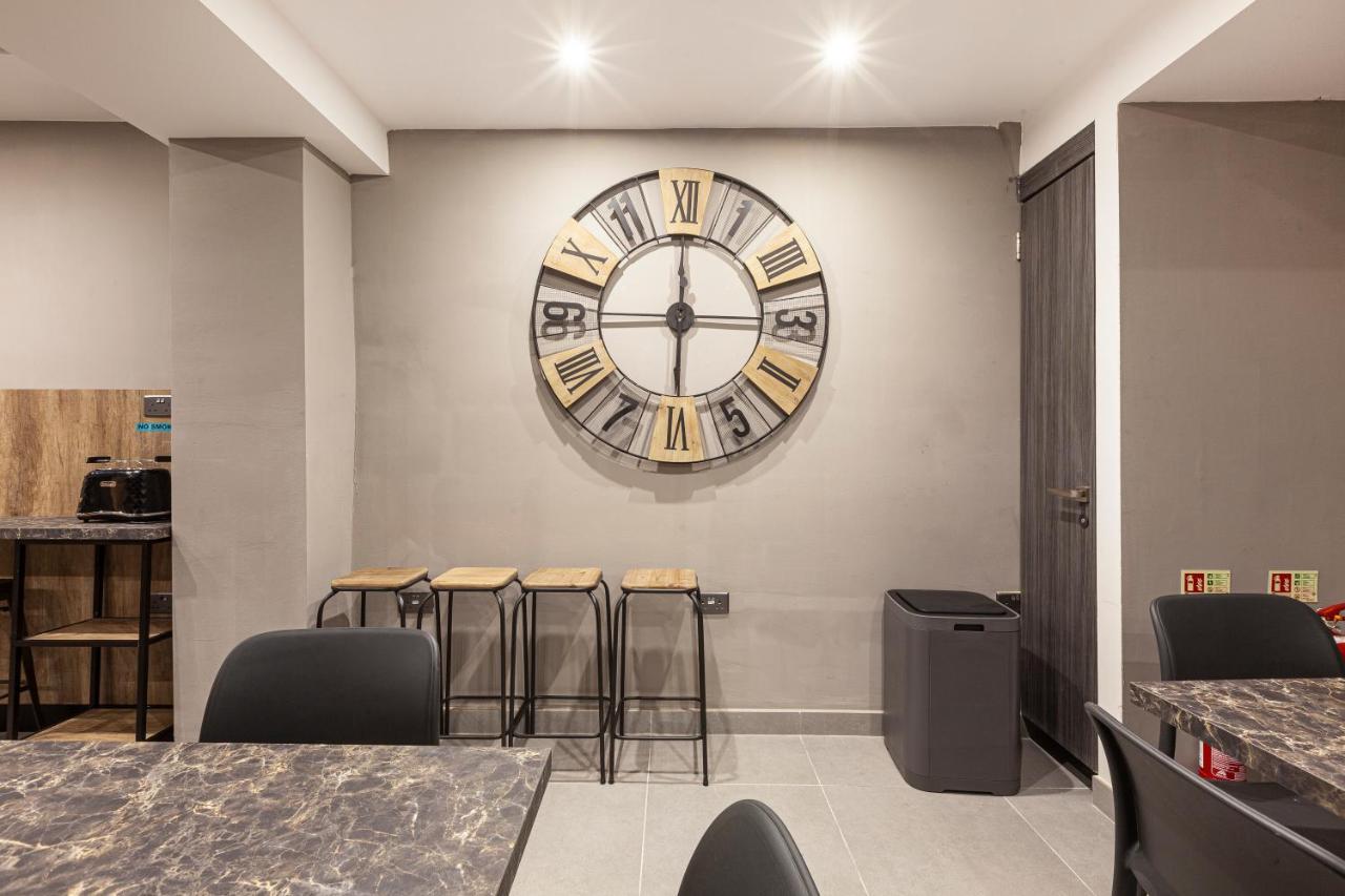Charming,Comfortable And Centrally Located Group Accomodation Gzira Exterior photo
